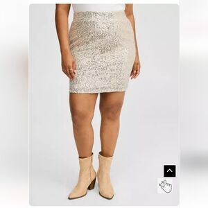🆕️🍾CHAMPAGNE SEQUIN MINI SKIRT🍾
